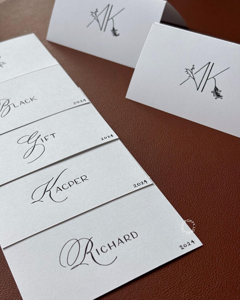 Place card ป้ายชื่อแขก เขียนสไตล์ Calligraphy